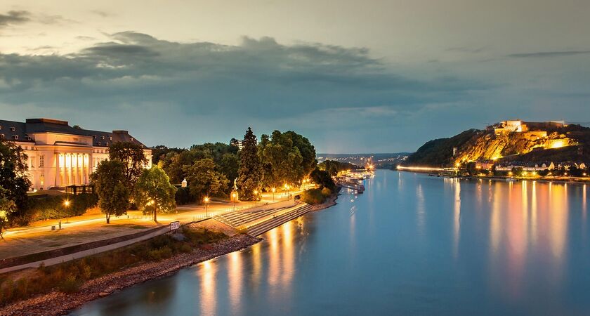 İzmir Çıkışlı Ren Nehri’nde Noel Pazarları Sakin Tur (Dus-Zrh)