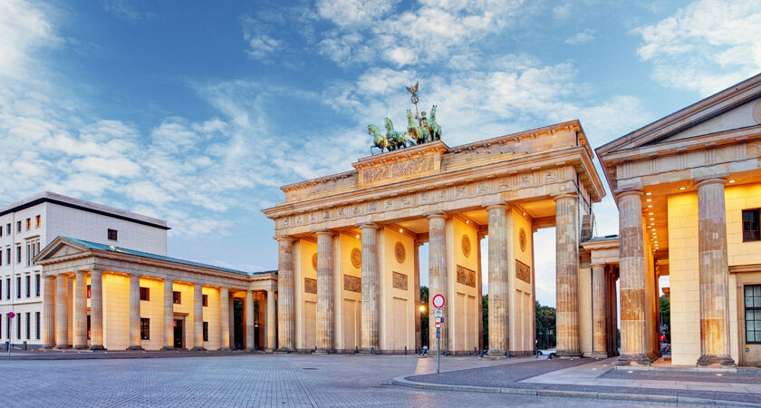 Antalya Çıkışlı Berlin & Prag Yılbaşı ve Noel Pazarları Turu