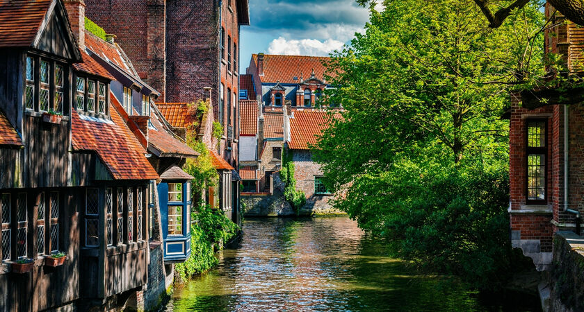 İzmir Çıkışlı Yılbaşı ve Noel`e Özel  Hollanda - Belçika - Fransa Turu