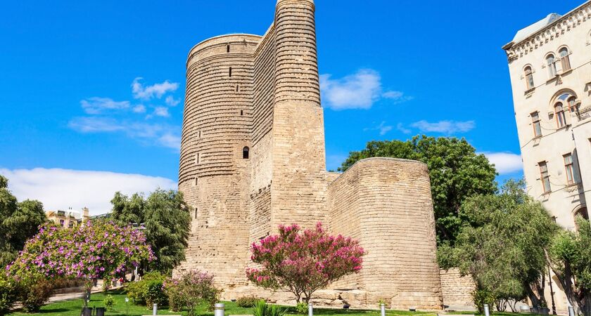 İzmir Çıkışlı Ateşin Işığında bir Masal Ülkesi Azerbaycan - Bakü Turu