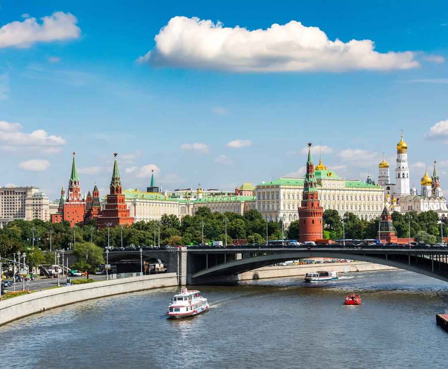 ANTALYA'DAN DİREKT UÇAKLI BEYAZ GECELER ST. PETERSBURG & MOSKOVA